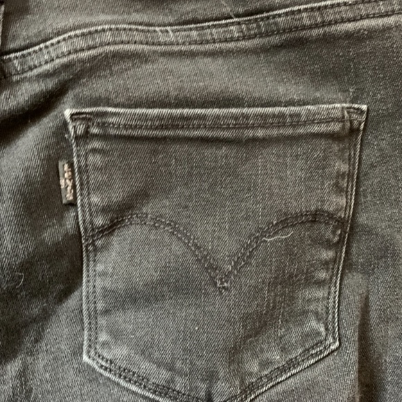 Levi’s 311 shaping skinny stretch black jeans. Worn once - Picture 8 of 9